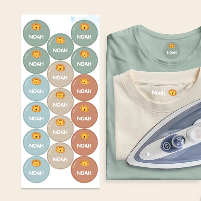 Assortimento di etichette termoadesive per abbigliamento