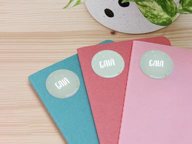 Adesivi rotondi con nome e Design in Oro