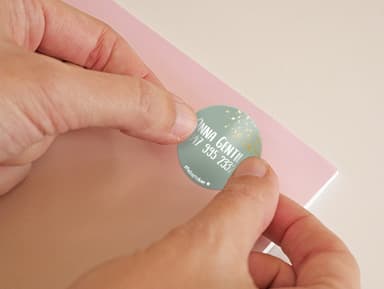 Adesivi rotondi con nome e Design in Oro