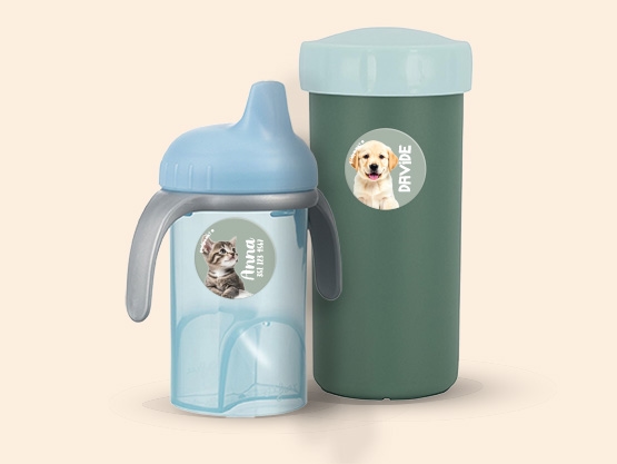 Etichette rotonde sfondo Reale